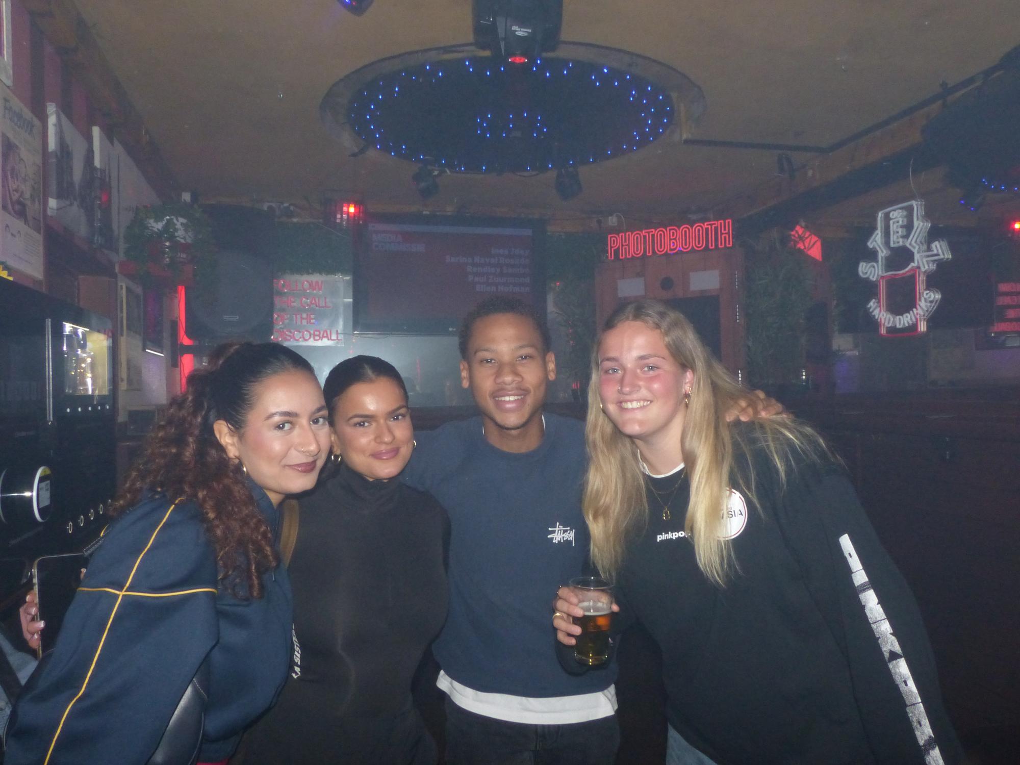 b73d31342e294d79b34014eda33afb53-lg.jpg
